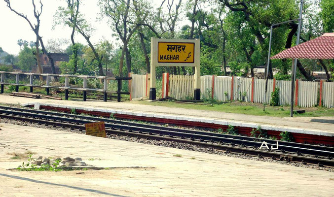 Maghar Railway Station platform & Sign