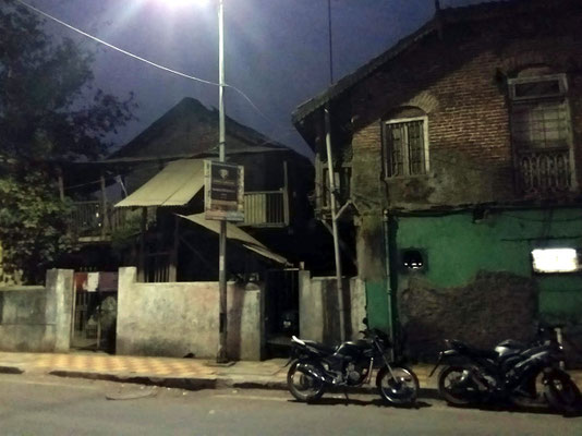 Feb.2020 : Merwan's old family home on Pandita Ramabai Road next door to Sheriar Cafe. Image courtesy of Laurel & Glenn Mangrini.