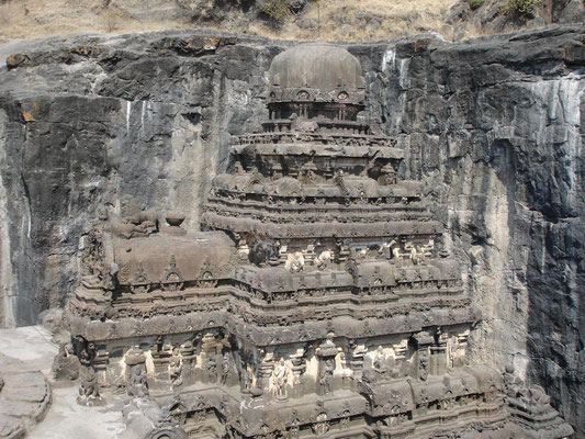 Kailasha Temple : Cave 16