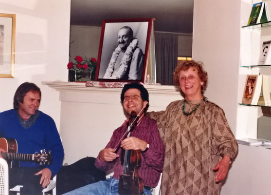 Jim Dowling, ? & Sofie Miskias ( right )
