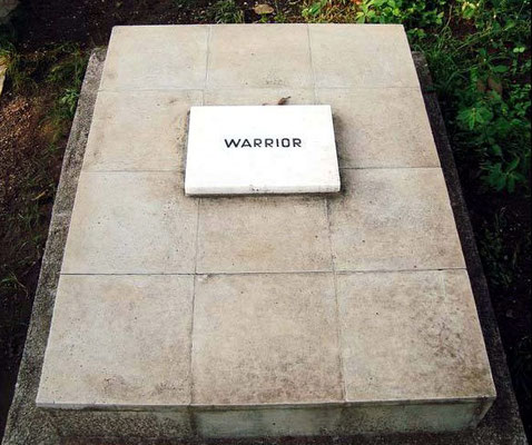 Warrior the Alsation dog's tomb