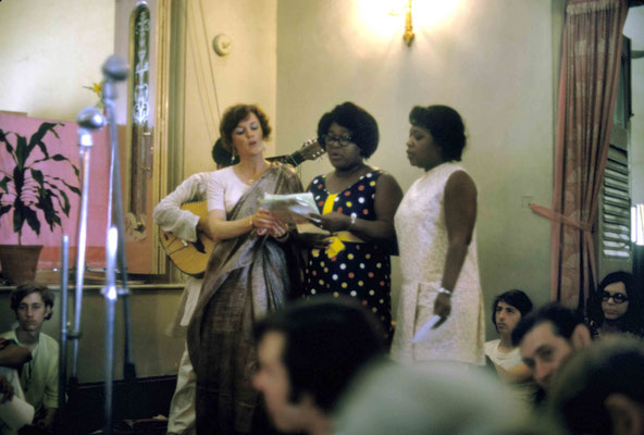 Michael Childs accompanying 3 ladies. Courtesy of Larry & Rita Karrasch