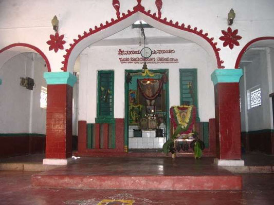 Narayan Maharaj's temple - inside