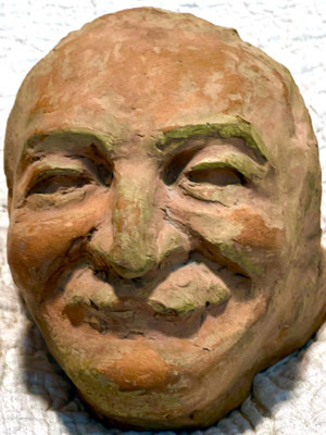 Bust sculptured by Diane Dimpfl . Courtesy of Buzz & Ginger Glasky.