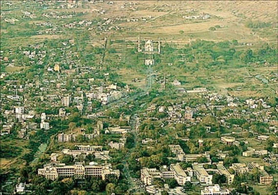 Aurangabad - Distant view of Bibi-Ka-Makbara