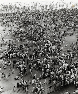 Chowpatty Beach 1940s