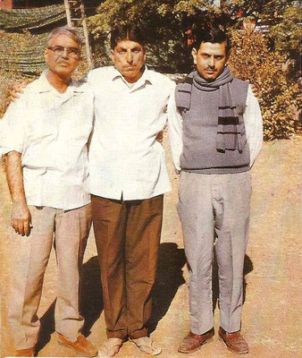 Amatithi 1975, with cousin Elcha Mistry & brother Meherwan Jessawala-photo : Anthony Zois