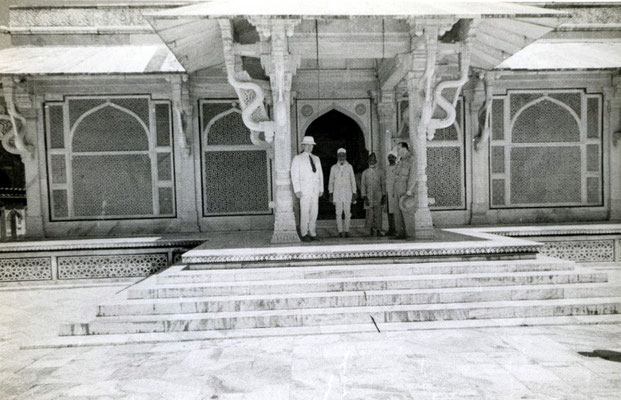 Colonel Louis Johnson and Colonel Griffith with Indians at the tomb of Sheik Salim Chisti at Fatehpur Sikri, India-1942