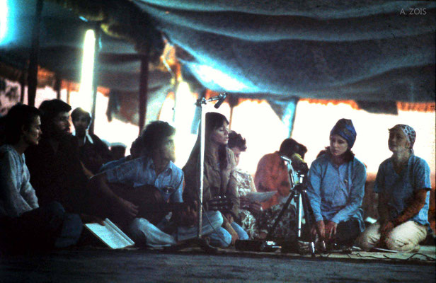 Queensland group singing to the Beloved. Photo taken by Anthony Zois