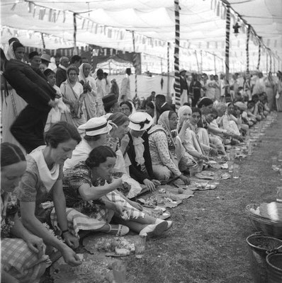 MSI Collection ;1937 -  Nasik,  India - Margaret is on the far left