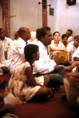 Madhusudan & Eastern musicians. Courtesy of Larry & Rita Karrasch