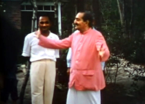 1956 : Meher Baba the Meher Abode compound.  Image captured by Anthony Zois from a film by Sufism Reoriented.