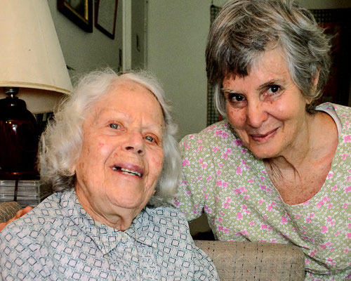 Adele with Judy Stearn. Image courtesy of Gabriella Tal.