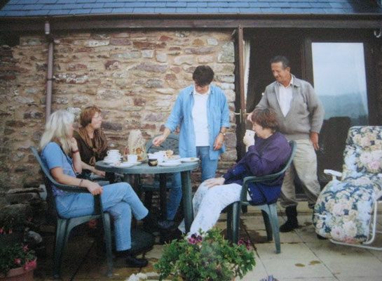The current owners Angela and David Legg in 1995 having lunch with their guests - Ann Spiers, Jan Coutu-Oughton and Ann Eve. Photo taken by Eric Tepperman.