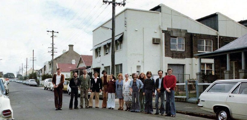 1975 : Meher Handicrafts staff in Balmain, Sydney. Roy is far left.