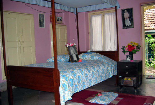 2004 - Baba's bedroom ; photo taken by Sher DiMaggio