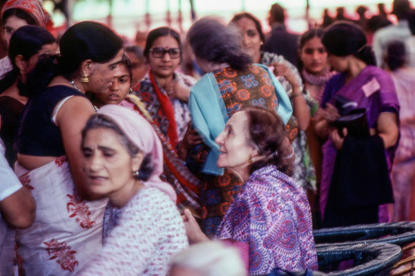 Amartithi 1982 : Mehera & Meheru Irani. Photo taken by Frank Bloise