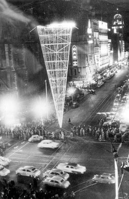 1956-Ahead of the Olympic Games opening in Melbourne , a giant torch was placed outside Flinders St.