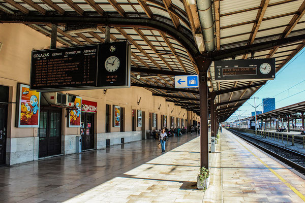 Zagreb Glavni kolodvor or Zagreb main station platform