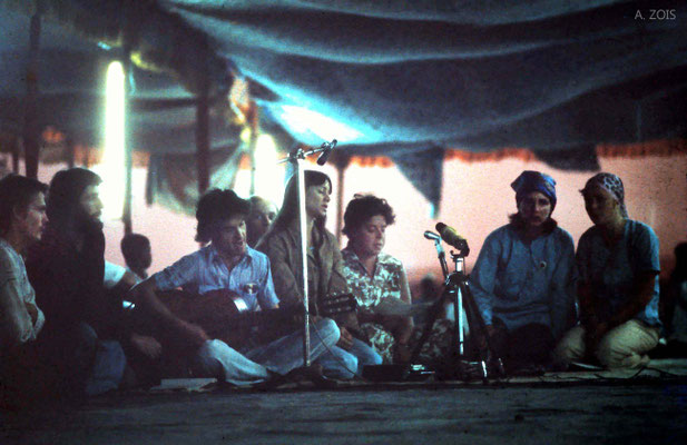 Queensland group singing to the Beloved. Photo taken by Anthony Zois