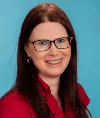 Bettina, Administrative Assistentin