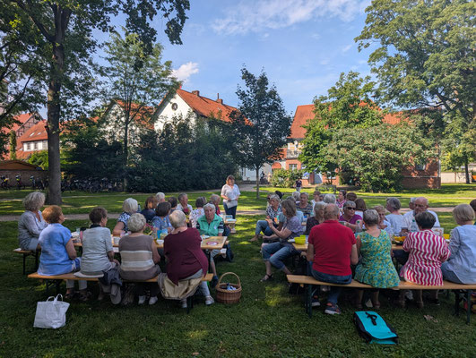 Ca 35 LandFrauen und LandHerren fanden den Weg nach Hoya. © Anne-Marie Meyer