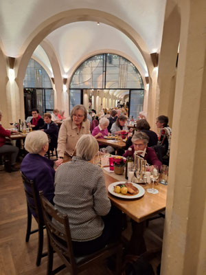 Nach dem Konzert gemeinsames Essen im Bremer Ratskeller! © Dagmar Stegmann