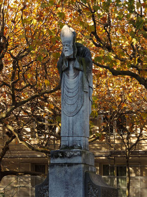 La statue de Saint-Denis