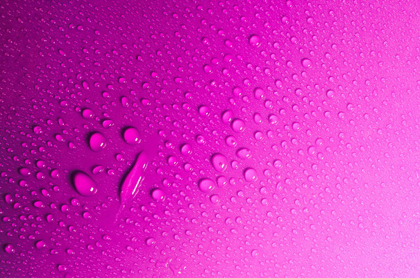 Finn Stephan (17 Jahre) - Wassertropfen in pink