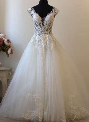 1882 - abito da sposa luminoso