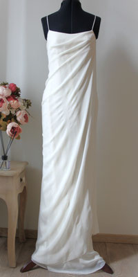1869 - abito da sposa drappeggiato 
