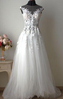 1825 - abito da sposa in pizzo 3d