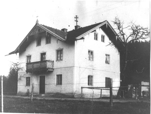 Altes Riedlechnerhaus - gegenüber der Tankstelle