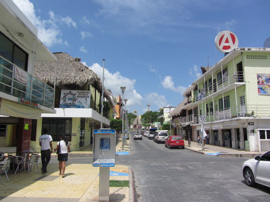 Die neue Hauptstraße in Palenque.