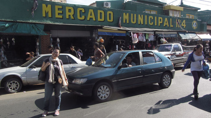 Vor dem Mercado Municipal.