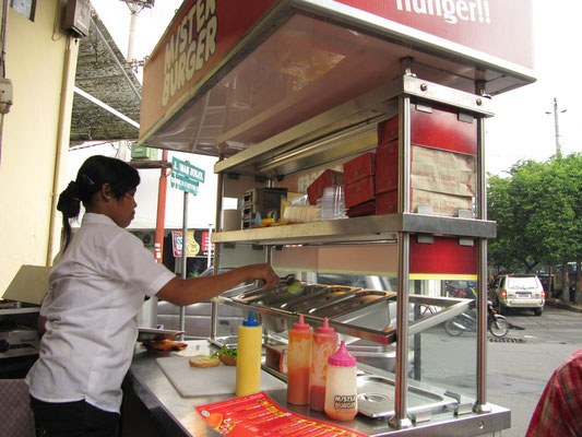 "Mister Burger" - Soviel "Burger King" wie Bakso vegetarisch. Schmeckt eigentlich?!