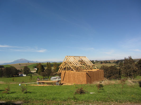 Das selbstgebaute Häuschen unseres Gastgebers Tobi in der Nähe von Puerto Varas.