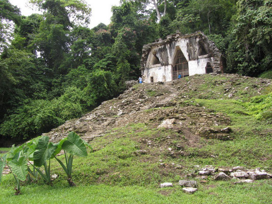 Tempel des Blätterkreuzes.