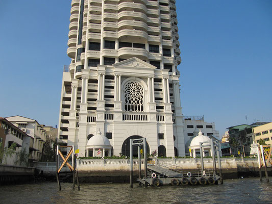 Wohnhaus am Chao Phraya Fluss.