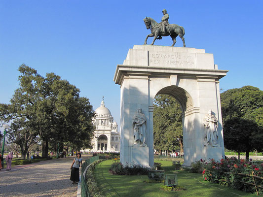 Im Garten des Victoria Memorials.