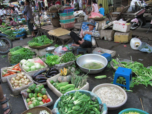 Gemüsestand auf dem Markt.