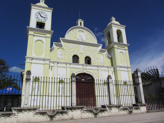 Iglesia de San Marcos am Parque Central. Die obligatorische Kirche bzw. Kathedrale am Zentralpark fehlt in keiner spanischen Kolonialstadt.