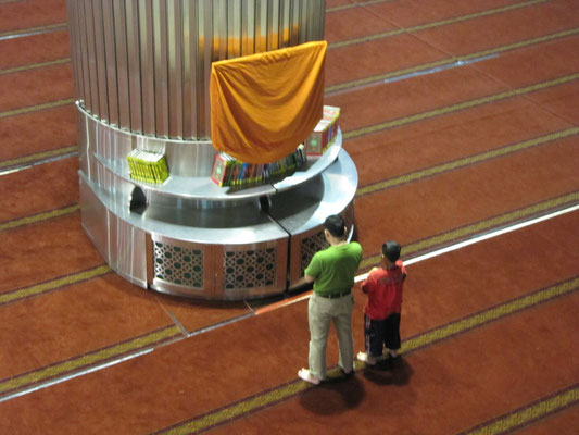 In der Istiqlal-Moschee.
