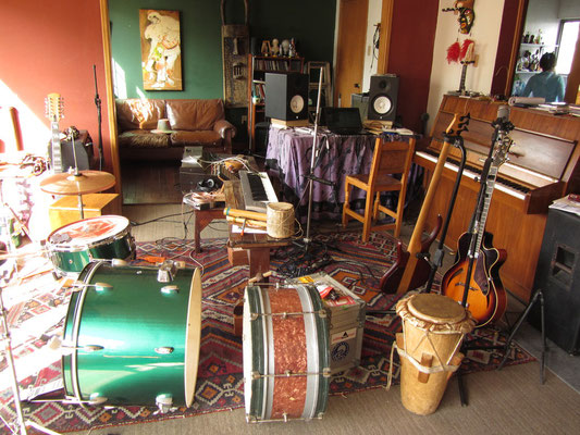 So sieht das Zimmer eines Musikers aus.