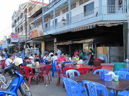 Ein Straßenrestaurant.