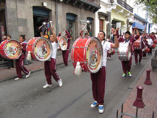 Straßenparade.