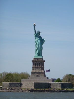 Da ist das Ding! - Die Statue ist seit 1924 Teil des Statue of Liberty National Monument und seit 1984 als Weltkulturerbe der UNESCO klassifiziert. 