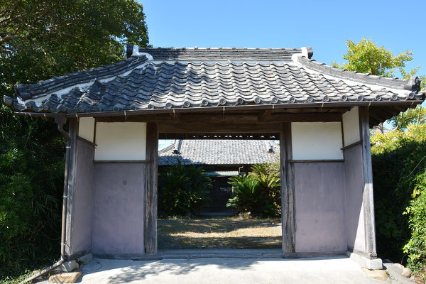 宗有寺の名は三浦宗有(右衛門義鎮)　四ノ宮右近屋敷址　～墓場放浪記～