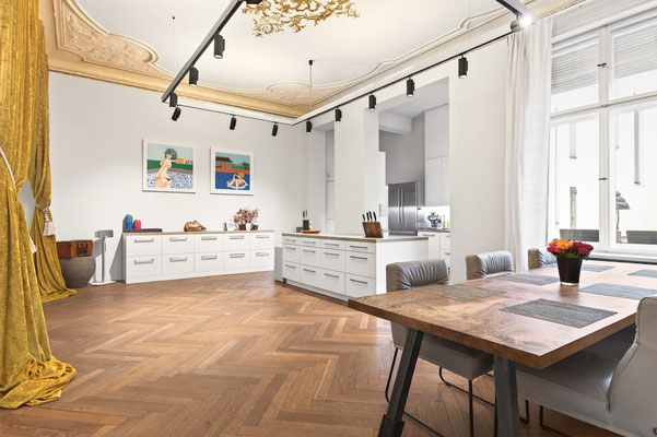 Altbauwohnung Berlin mit Parkett und Stuck