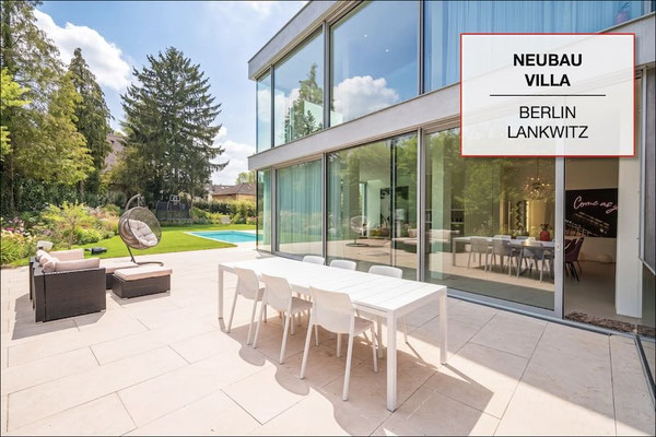 Verkaufte Neubau-Villa in Berlin-Lankwitz mit großer Terrasse, Garten und Pool
